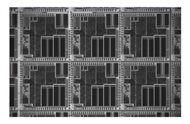 Скомпонованное отображение всей пластины после инспекции. Фотография участка пластины